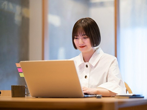 日本ビルコン株式会社(東テク株式会社のグループ会社) 営業事務／完全週休2日制／賞与年3回／年間休日127日