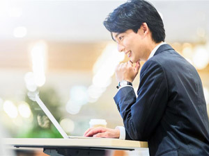 株式会社コントラフト(NareruGroup) 最適な働き方を選べる空間ディレクター／月収例40万円／x3