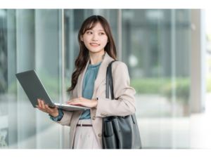 株式会社春日屋 コンビニ運営事務／未経験歓迎／学歴不問／週休3日OK／残業少