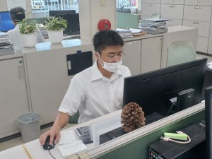 株式会社栄屋理化 ルート営業／未経験歓迎／年休126日・土日祝／残業少なめ