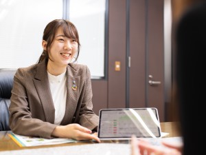 東洋証券株式会社【プライム市場】 資産アドバイザー／未経験歓迎／年122日休み／借上社宅あり