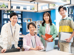 創新株式会社 営業事務／完全週休2日制／土日祝休／残業10ｈ以下