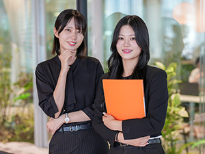 株式会社ＴＲＩＢＥ SNSマーケター／未経験歓迎／月給33万円～／月残業8h以下