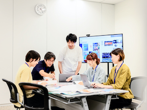 株式会社アイガー 制作進行管理／年間休日124日／東証の上場企業／福利厚生充実
