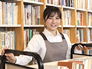 株式会社ヴィアックス 図書館スタッフ／未経験歓迎／完全週休2日制／残業10h以下