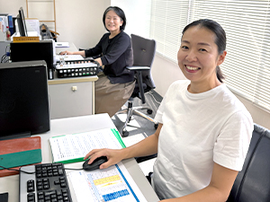 株式会社ステーションホテル 経理総務／土日祝休み／年休123日／残業月10h以下