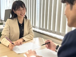 株式会社京王百貨店(京王グループ) 外商／フレックスタイム制／年休122日／水日休み／完休2日制