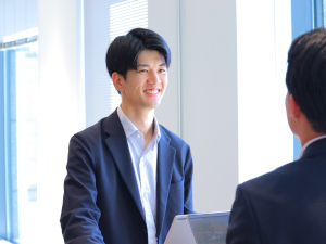 株式会社スマートバリュー【スタンダード市場】 ITソリューション営業／年休123日／時差出勤可／上場企業