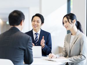 株式会社ベネッセスタイルケア(ベネッセグループ) 大手グループの中途採用担当／月給28万円以上／転勤なし