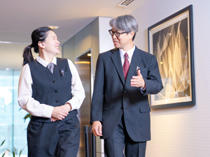 互福興業株式会社（八重洲ターミナルホテル） フロント担当（未経験歓迎／東京駅徒歩2分／転勤・残業なし）