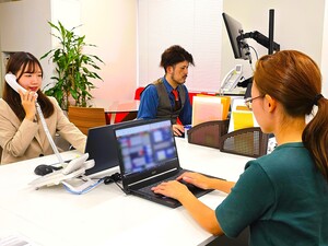 株式会社レイマー 総合職／光学機器メーカー／主体性・積極性重視／オフィスワーク