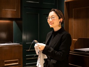 金子眼鏡株式会社 眼鏡の販売スタッフ／未経験歓迎／研修充実／残業少／賞与年2回