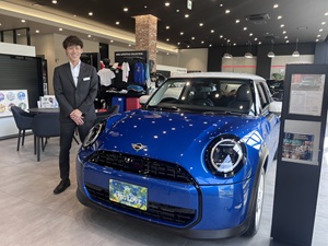 株式会社ホワイトハウス カーライフアドバイザー／歩合月平均25万円／年休実質115日