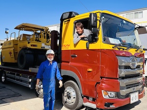 株式会社サンペイ 建設機械のドライバー／年休120日／土日祝休／月給30万円～