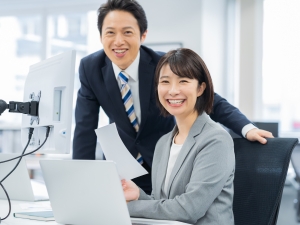 株式会社フジワーク（神戸事業所） 人材コーディネーター（管理者候補）／土日祝休／月給25万円～