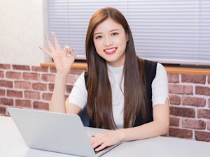株式会社ＮＯＲＩＺ 事務／月給27万円～・賞与年2回／年休124日／基本定時退社