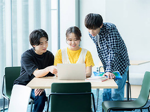 プロスパー・ネットワーク株式会社 テクニカルサポート／未経験可／転勤なし／年間休日120日以上