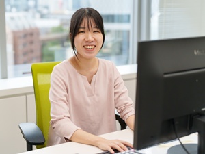 エヌディーリース・システム株式会社(日本道路グループ) 経理／年休120日以上／土日祝休／残業月20h以下／安定企業