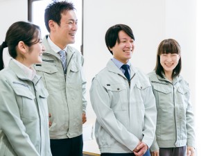 上村特電株式会社 未経験歓迎／無線機のメンテナンス／定時退社／年収400万円越