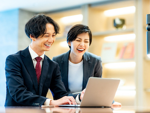 日本キャリアグループ株式会社 未経験・第二新卒歓迎／施工管理アシスタント／事務／土日祝休