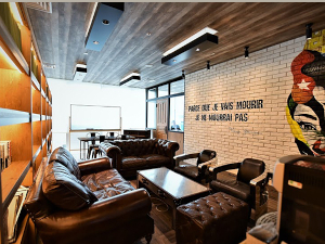 株式会社シグナストラスト 反響営業／未経験歓迎／土日休み＆残業なし／月給25万円～