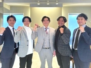 株式会社トラストホーム 不動産仕入営業／社員平均年収1800万円／年休120日