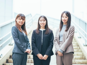 株式会社フルタイムシステム 人事／未経験OK／残業少なめ／土日祝休み／賞与年2回