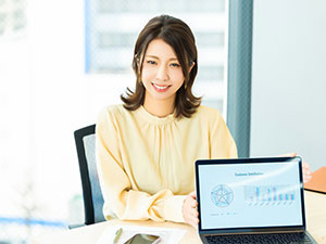 株式会社ＯＮＥ 100%自社！アウトソーシングサービスの営業職／年休123日