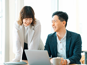 株式会社ジェイ・エス・エス 経理部総合職／実働7.5h／土日祝休み／JALグループ