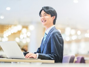 高崎トーヨー住器株式会社 建材の提案営業／年休126日／月給25万円以上／未経験歓迎