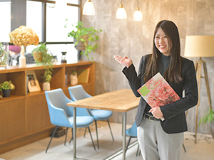 株式会社ＬＩＶＥＮＴ（リベント） 企画・広報スタッフ／完週休2日／賞与年2回／月給30万円以上