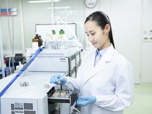 ＷＤＢ株式会社 九州／研究職／実務未経験可／月給30万円～／年休120日以上