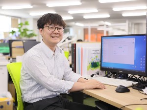 株式会社ダイヤ書房 SNSマーケター／リモート可／年休125日／未経験の方も歓迎