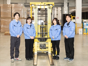 ロジスティックスオペレーションサービス株式会社(三井倉庫ホールディングスのグループ企業) 事務＆倉庫内軽作業／未経験OK／土日祝休み＆年間休日125日