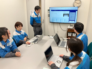 ツバキ山久チエイン株式会社(つばきグループ) 人事／未経験歓迎／年休126日／賞与6.3カ月／定期昇給あり