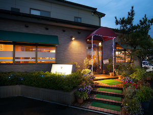 有限会社ヌキエ キッチンスタッフ／未経験歓迎／賞与年2回／独立支援あり