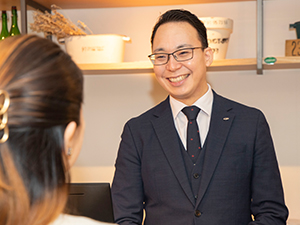 株式会社ベッセルホテル開発 夜勤フロントスタッフ／即入社可／賞与年2回／年休120日以上