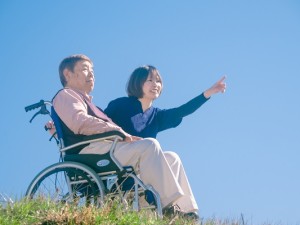 株式会社ＡＴ 医療住宅の提案営業／月給35万円以上／年休122日／土日祝休