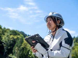 我妻建設工業株式会社 土木施工管理／土日休／前年の平均残業月5h以下／資格取得支援