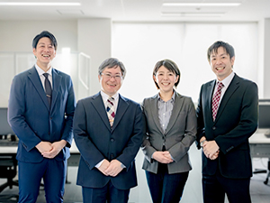 都自動車株式会社 管理部事務スタッフ（経理・総務）／本社勤務