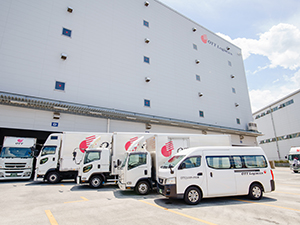 オーティーティーロジスティクス株式会社 電子部品などのルートドライバー／土日休・日勤のみ／重量物ナシ