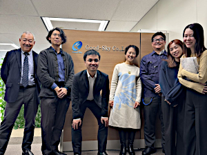 グッドスカイ株式会社 品質管理補助／英語・中国語を活かす／土日祝休／月給25万円～