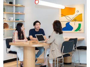 ＰＥＯＰＬＥ　ＨＯＲＩＺＯＮ株式会社 AIシステムサポート／コンタクトセンター／年休120日以上