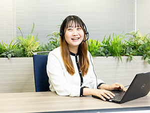 ゼアーウィンスリーサービス株式会社 事務（資料作成・カスタマーサポートなど）／完全週休2.5日