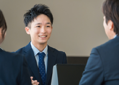 株式会社ライズ 未経験歓迎の不動産営業／月収50万円実績あり／完全週休2日