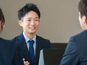 株式会社ライズ 未経験歓迎の不動産営業／月収50万円実績あり／完全週休2日