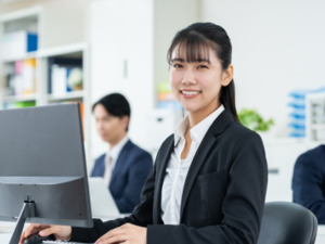 大和産業株式会社 食品商社の事務／土日祝休み／残業月5h／賞与7カ月分