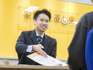 株式会社Ｌｉｖ．Ｄｅｓｉｇｎ／家計の見直し堂 イベントPRスタッフ／未経験歓迎・仲間と楽しく成長／残業なし