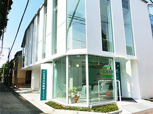 広尾羽澤内科眼科クリニック 医療事務／医療業界未経験の方歓迎！年間休日150日以上！