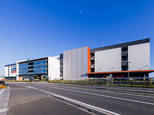 トラスコ中山株式会社【プライム市場】 総合職（倉庫内作業・運営管理orドライバー）／年休122日